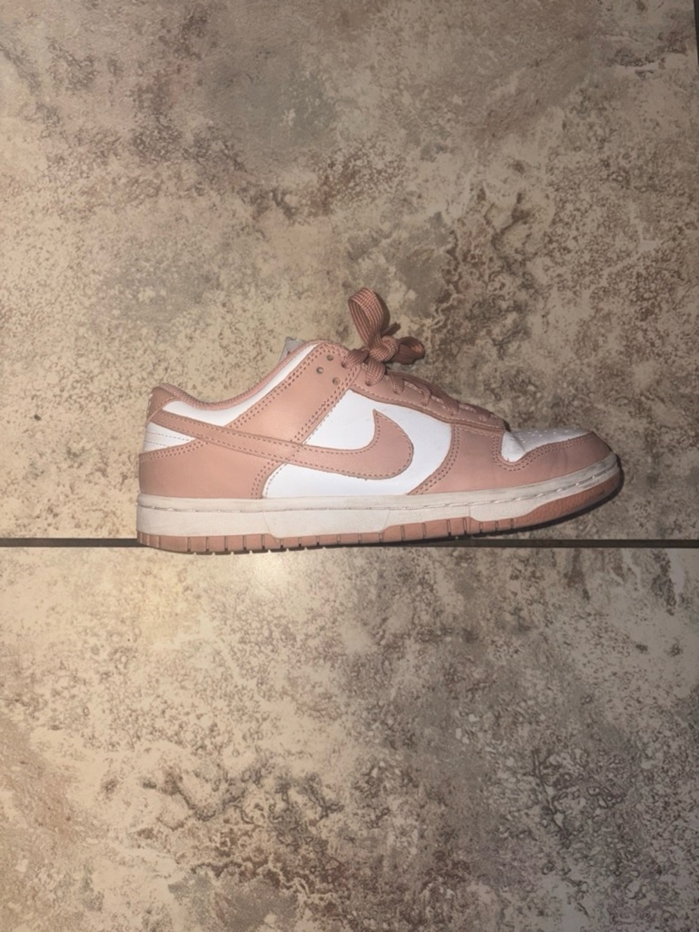 Nike Women's Pink and White Low-Top Sneakers